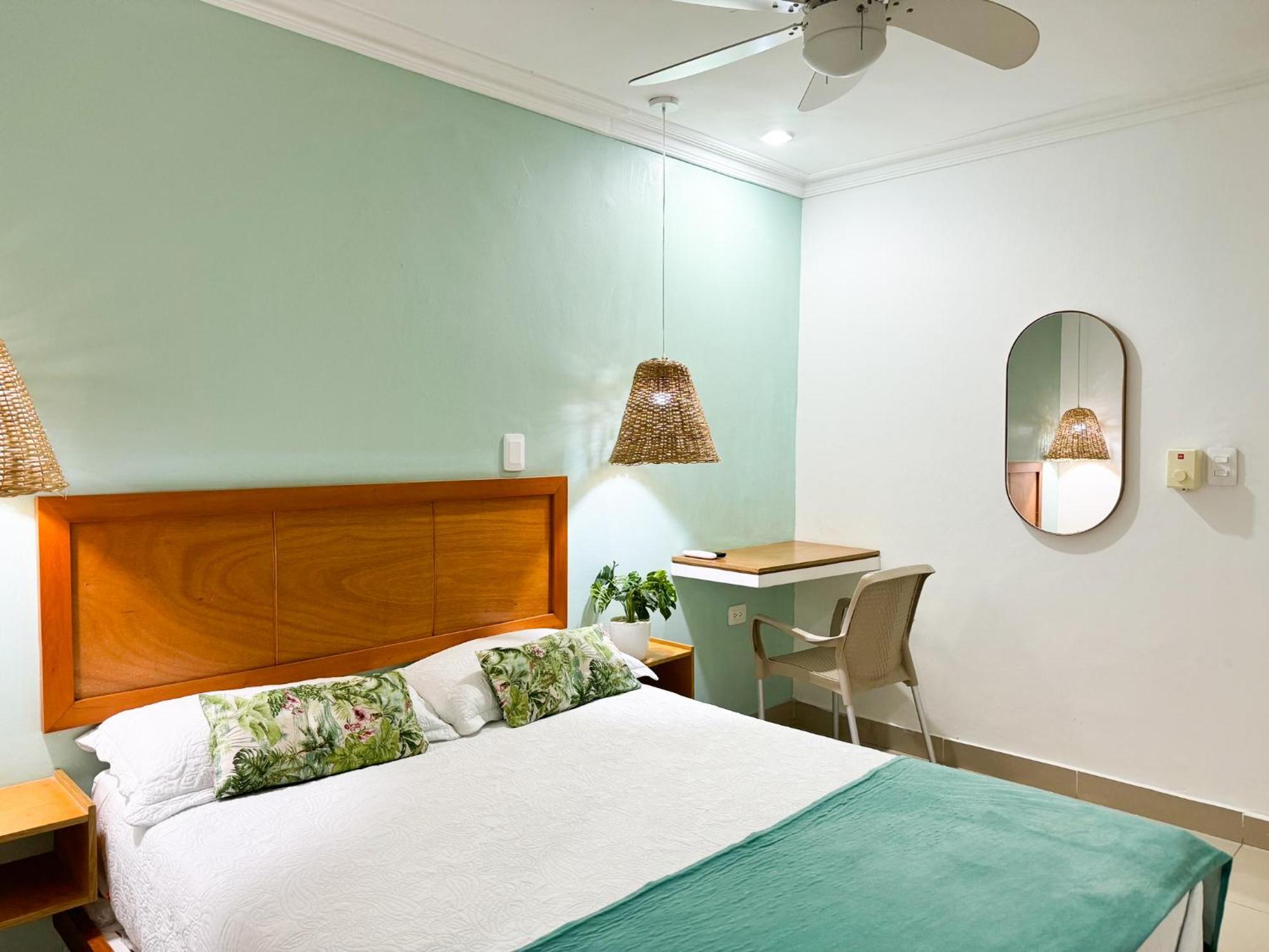 Hotel Valladolid Santa Marta  Ngoại thất bức ảnh