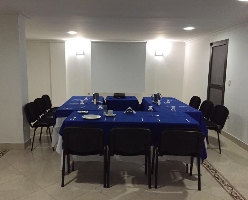 Hotel Valladolid Santa Marta  Ngoại thất bức ảnh